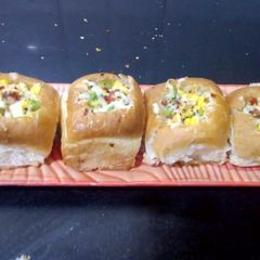 A picture of Cheese stuff pav.