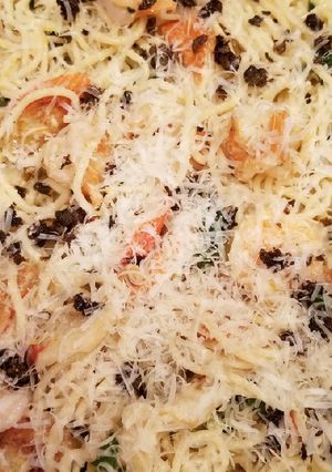 A picture of Lemon spaghetti with shrimp and crabmeat.