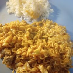 A picture of Pepper, Pork, and Onion, Ramen.