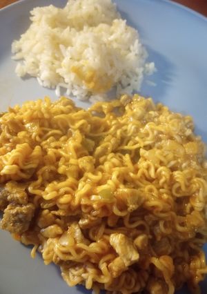 A picture of Pepper, Pork, and Onion, Ramen.