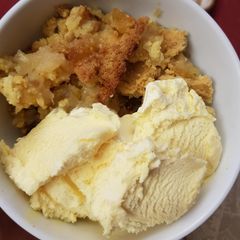 A picture of Simple Granny Smith apple crumble.