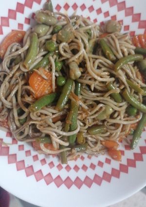 Una foto de Gulas con menestra