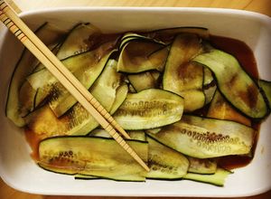 Una foto de Carpaccio de pepino 🥒