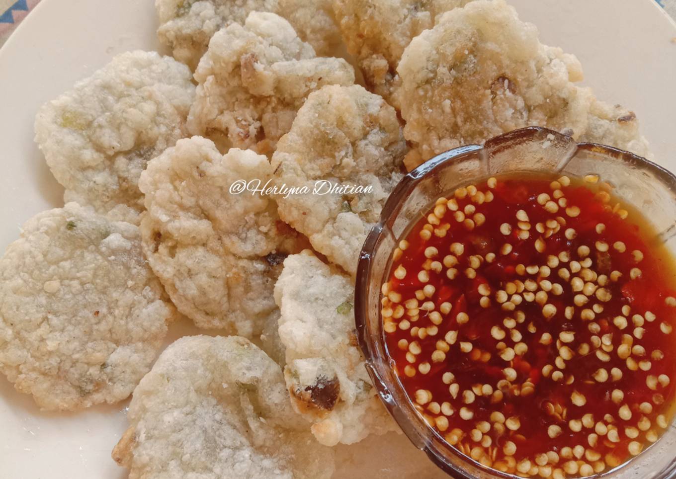 Bagaimana Menyiapkan Cireng Bumbu rujak yang Lezat Sekali
