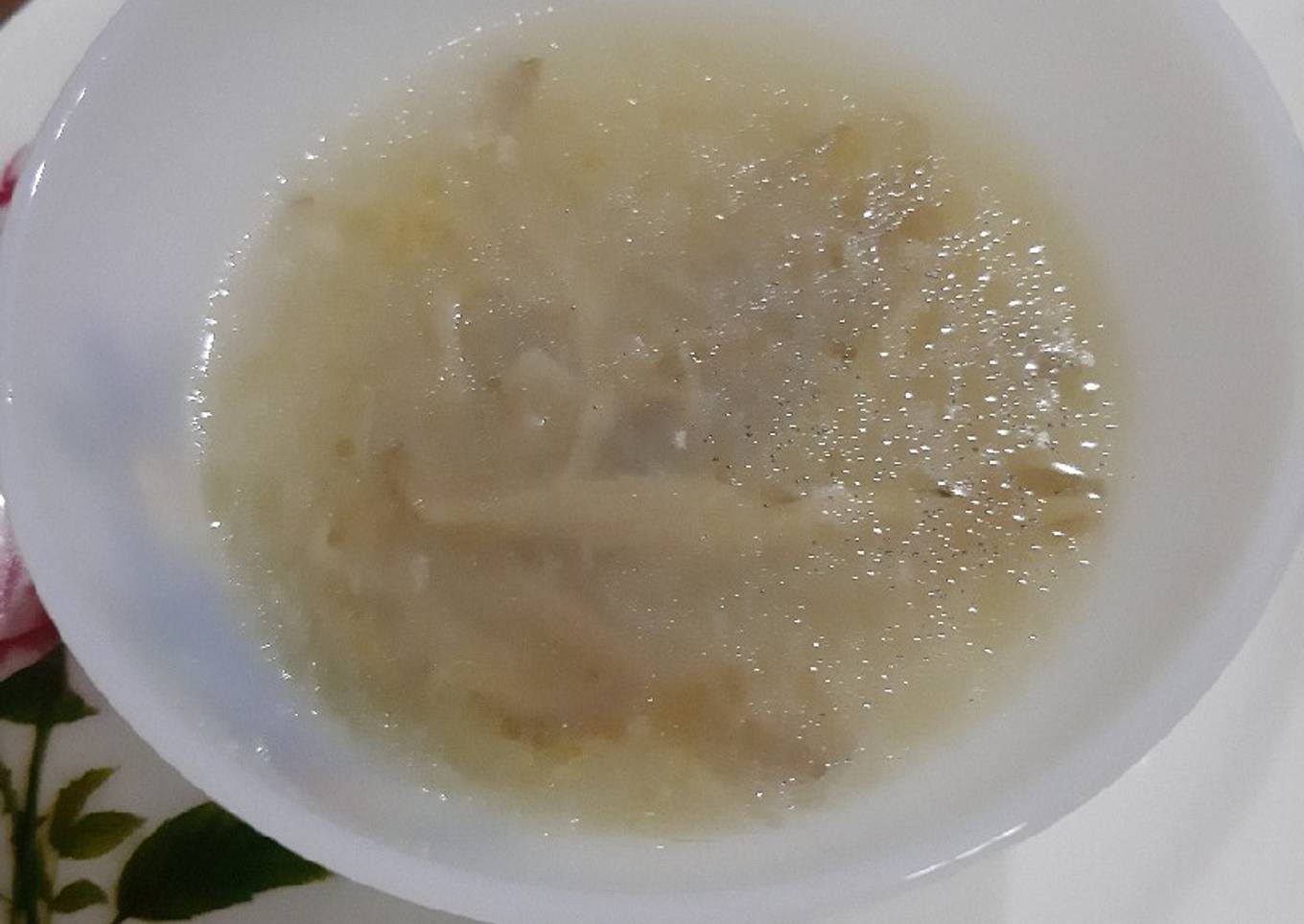 Oyster mushroom soup in Meuropin