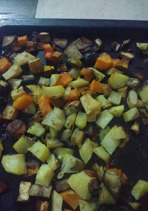 Una foto de Verduras al horno 🍆🍠🍲