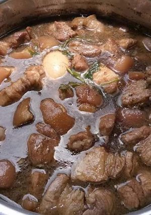 รูปของ ขาหมูพะโล้