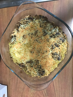 Una foto de Espaguetis con champiñones y queso