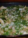 Salteado de pollo con fideo de Garbanzos y yogur