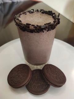 ઓરીયો મિલ્કશેક(Oreo Milk shake Recipe in Gujarati) રેસીપી મુખ્ય ફોટો