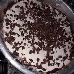 Una foto de Torta fría de banana 🍌🍫🤩
