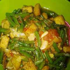 รูปของ Tumis Kacang Panjang Tahu Pedas 