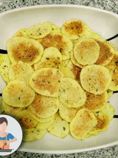 Una foto de Patatas chips al microondas