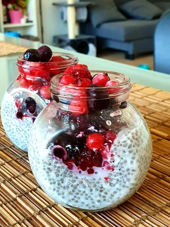 Easy Way Prepare Chia pudding: Forrest fruit &amp; coconut 🍇🍓🥥 the Delicious Delicious
