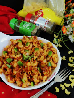 टोमाटो मैकरॉनी (tomato macaroni recipe in Hindi) रेसिपी मुख्य फोटो
