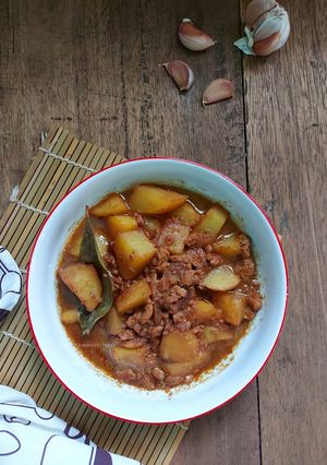 Foto resep Semur Kentang Ayam Cincang