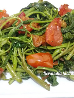 Foto resep Tumis Kangkung Cabai Tomat