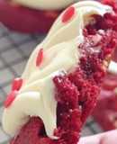Galletitas red velvet con frasting de queso crema