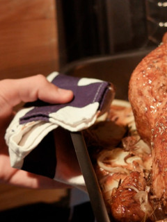 A picture of Turkey with olive oil.