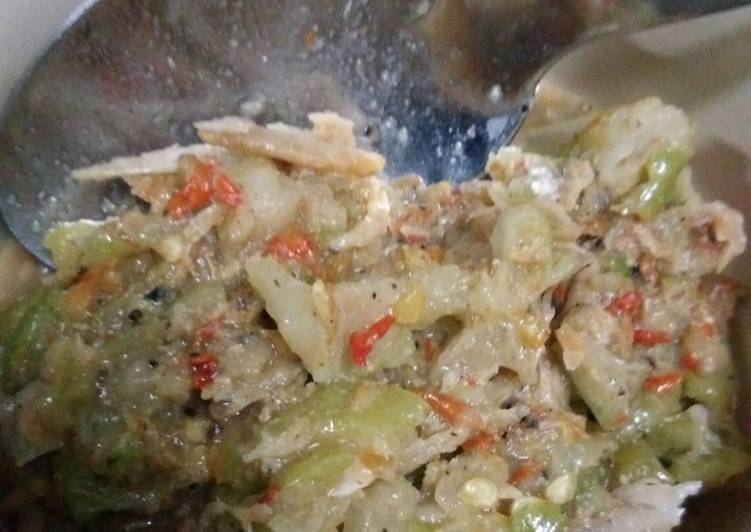 Mangga ikan bilis