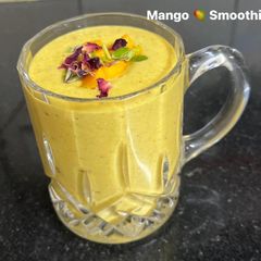 A picture of No Sugar No Dairy Mango 🥭 Smoothie.