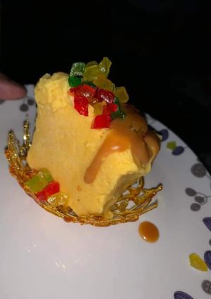 A picture of Mango ice-cream.