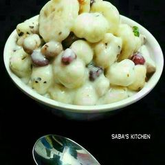 A picture of Peanut Foxnut Fruit Salad.