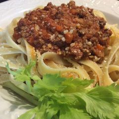A picture of Bolognese Sauce.