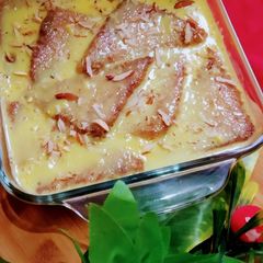 A picture of Shahi tukda/tukray.