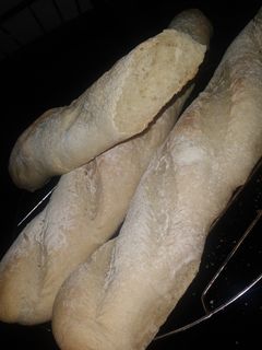 Una foto de Pan francés o baguet en panificadora