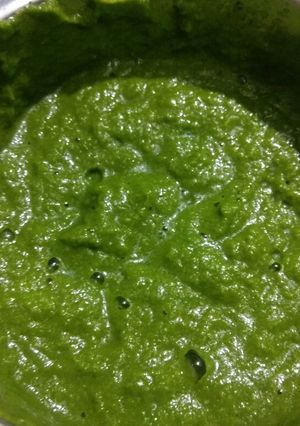 A picture of Spicy Green Sandwich Chutney.