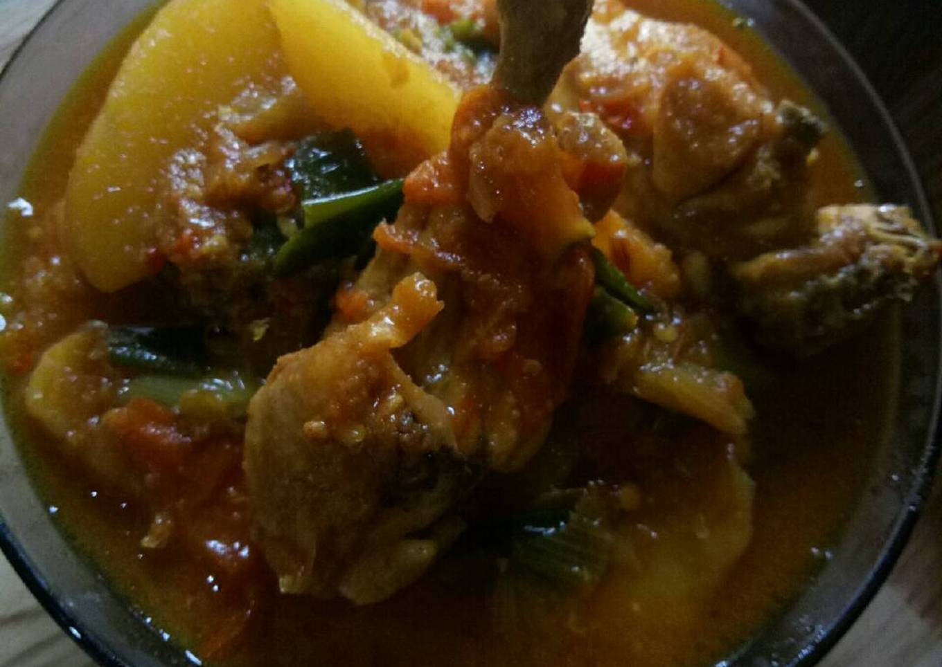 Semur ayam kentang