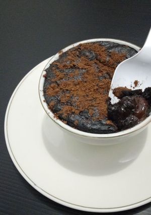 Foto resep Oreo Lava Cake Cuma 2 Bahan Masak di Rice Cooker no egg no oven