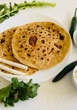 A picture of Radish Paratha.