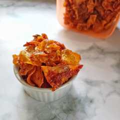 Keripik Ubi Jalar Pedas Manis রেসিপির প্রধান ছবি