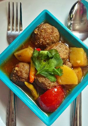 Foto resep Semur Bola Daging dan Kentang