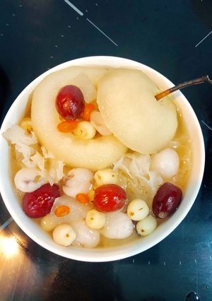 Hình của món Chè quả lê bát bửu.