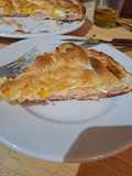 Tarta de jamón y queso con chicos