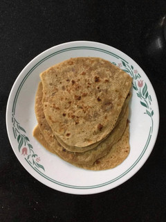 A picture of Onion Stuffed Parathas.