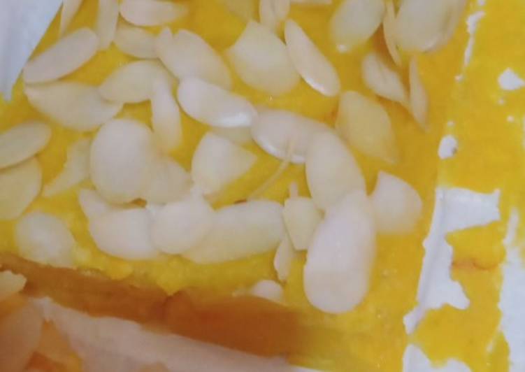 12 Resep: Bolu labu kuning kukus yang Enak Banget