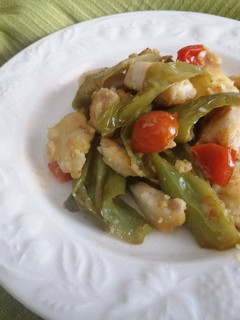 Foto di Filetto di merluzzo con peperoni verdi
