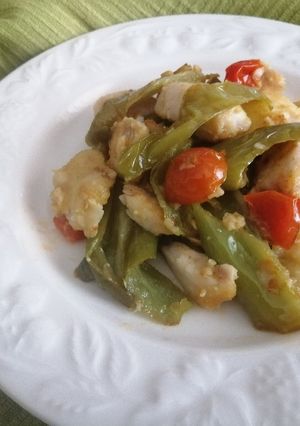Foto di Filetto di merluzzo con peperoni verdi