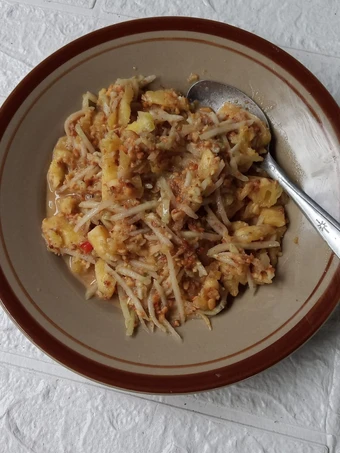 Langkah Mudah untuk Menyiapkan Resep  Rujak Serut Nanas Timun yang Enak, Enak Banget