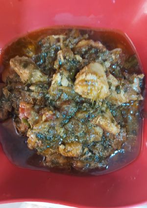 A picture of Chicken with fenugreek leaves.