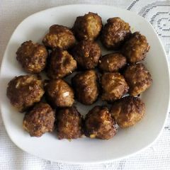 A picture of Tasty meat balls.