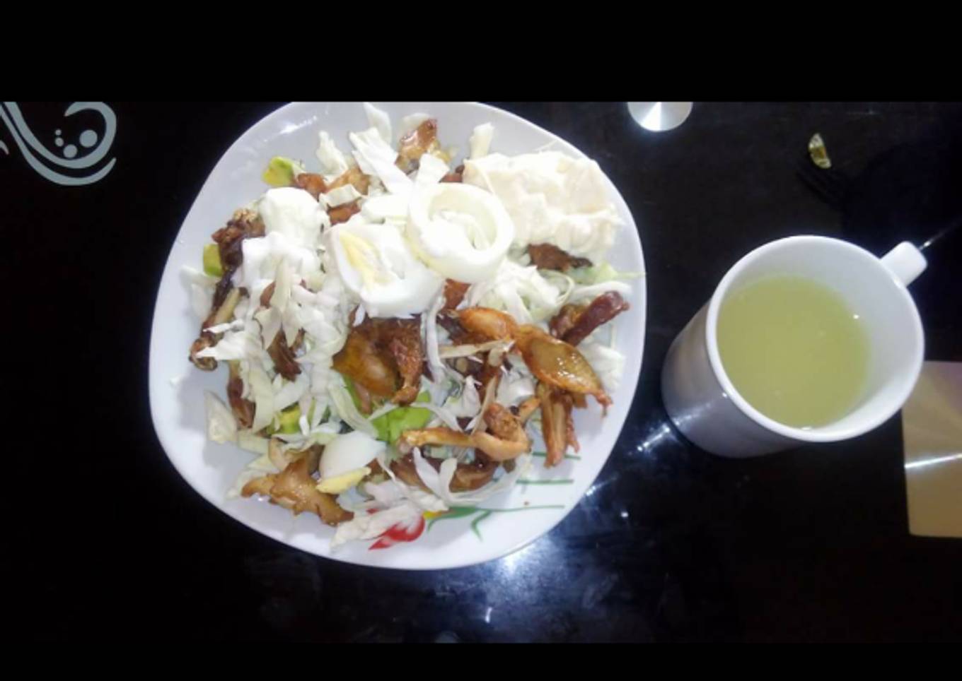 Salad with shredded chicken