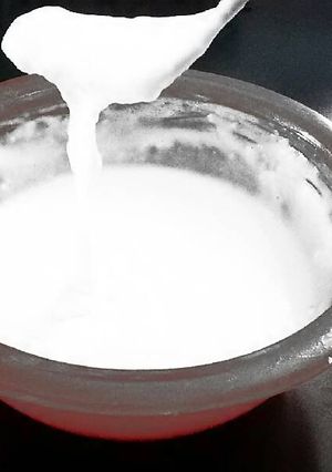 A picture of Creme Crepe Filling.