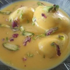 Mango rasmalai A picture of Mango rasmalai.