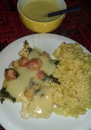 Una foto de Pescado fácil al horno con salsa de limón