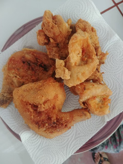 Una foto de Pollo frito empanizado a la tía Cheva